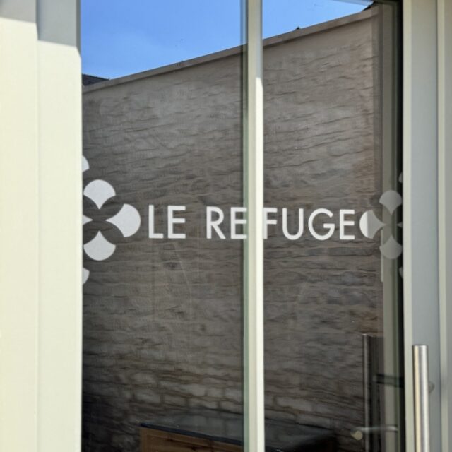Et si vous veniez poser vos valises au REFUGE des Clavendiers? 

 Lieu unique et chaleureux au cœur de la Bourgogne  pour séjourner en famille, ou entre amis. 

Vous venez? On vous attend
https://lesclavendiers.fr/produit/nuit-au-refuge/

 #lesclavendiers #patrimoine #bourgogne #artderecevoir #bourgognetourisme #nuitssaintgeorges #oenotourisme #escapade